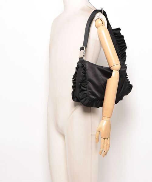 OUTDOOR PRODUCTS(アウトドアプロダクツ)の「【OUTDOOR PRODUCTS】Nylon Frill Shoulder Bag(ショルダーバッグ・レディース・バーガンディー/ホワイト/ブラック・FREE)」の8枚目の写真