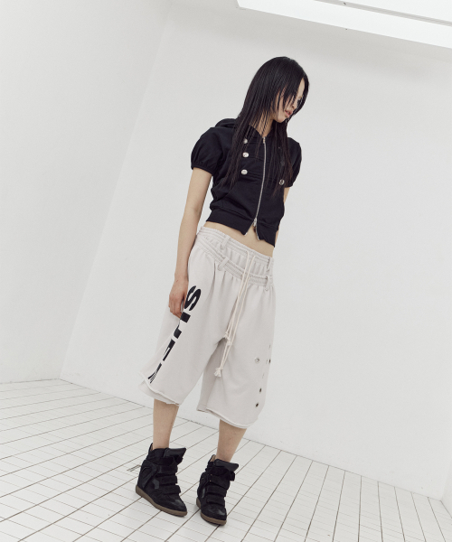 SETUP-EXE（セットアップイーエックスイー）の「DOUBLE LAYERED BERMUDA PANTS / BEIGE（その他パンツ・レディース・その他・OS）」の11枚目の写真