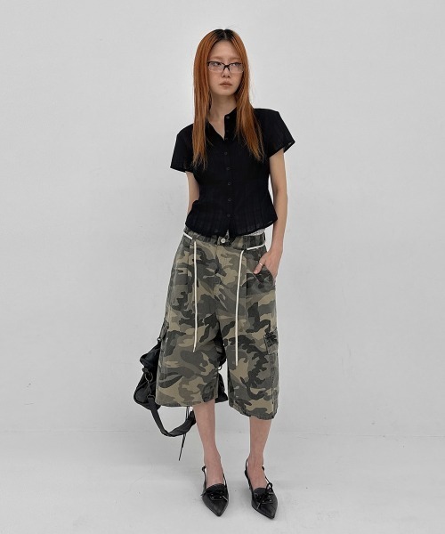 BLACKUP（ブラックアップ）の「[MADE] モディエルプリーツ半袖シャツ（シャツ/ブラウス・レディース・ブラック/ホワイト・MEDIUM/SMALL）」の16枚目の写真