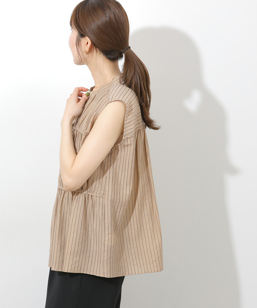 JOURNAL STANDARD relume(ジャーナルスタンダード レリューム)の「ストライプギャザーブラウス(シャツ/ブラウス・レディース・ベージュ/グレー・FREE)」の13枚目の写真