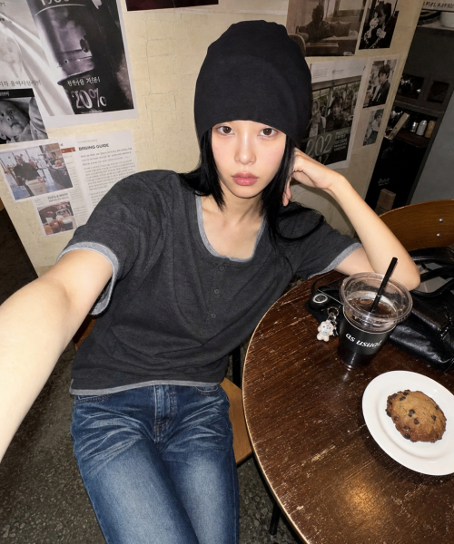 IDWS(アイドンワナセル)の「Layered Henley Neck T-Shirt Charcoal(Tシャツ/カットソー・レディース・その他・1/2/0)」の8枚目の写真