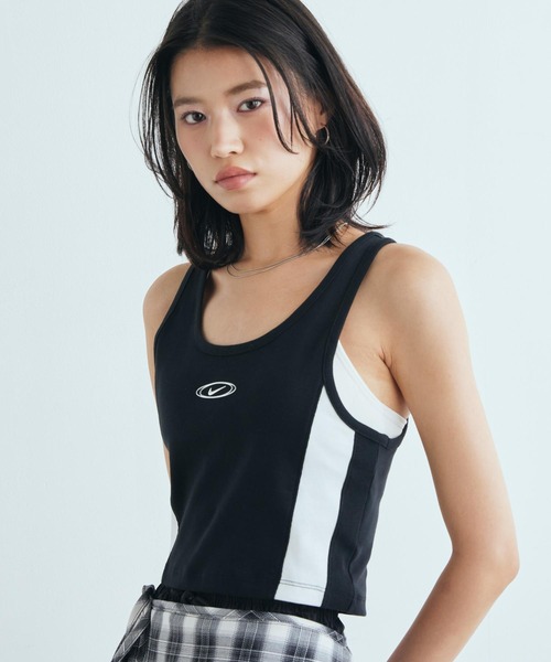 NIKE(ナイキ)の「ナイキ スポーツウェア ウィメンズ タイト クロップド タンクトップ / Nike Sportswear Women's Tight Cropped Tank Top IQ3163-010 Black(タンクトップ・レディース・ブラック・XS/XL/S/M/L)」の6枚目の写真