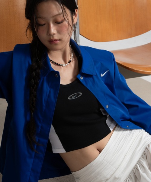 NIKE(ナイキ)の「ナイキ スポーツウェア ウィメンズ タイト クロップド タンクトップ / Nike Sportswear Women's Tight Cropped Tank Top IQ3163-010 Black(タンクトップ・レディース・ブラック・XS/XL/S/M/L)」の10枚目の写真