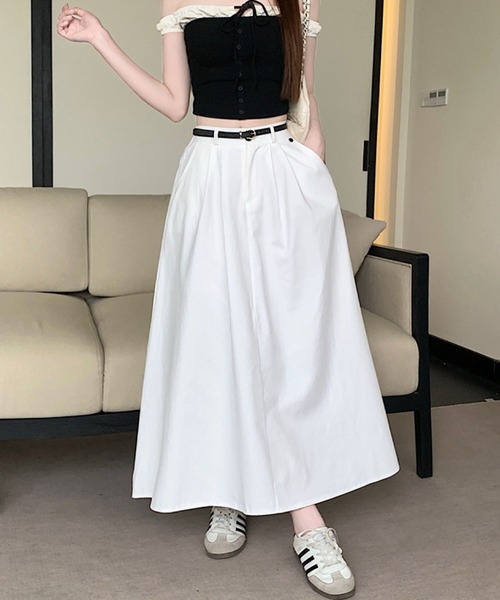 2ly2(トゥーリートゥー)の「タックフレアロングスカート ベルト付き ハイウエスト Aライン ミモレ丈 無地 体型カバー(スカート・レディース・ホワイト/ブラウン/ブラック・FREE)」の4枚目の写真
