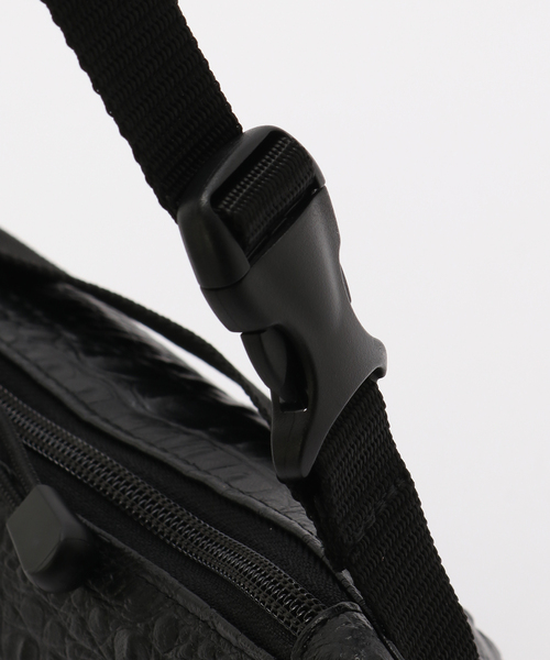 journal standard L'essage（ジャーナルスタンダードレサージュ）の「【BAGS IN PROGRESS】Fannypack Crossbody：ショルダーバッグ（ショルダーバッグ・レディース・ブラック・FREE）」の3枚目の写真