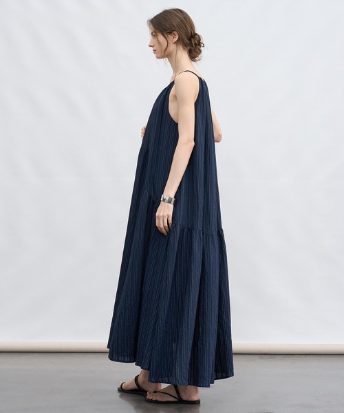 tageechita(タジチタ)の「【tageechita】ストライプテクスチャーキャミワンピース(ワンピース・レディース・ネイビー・L/M/S)」の21枚目の写真