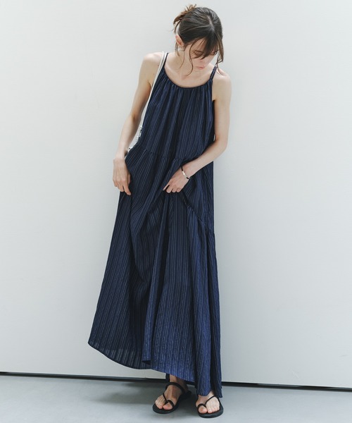 tageechita(タジチタ)の「【tageechita】ストライプテクスチャーキャミワンピース(ワンピース・レディース・ネイビー・L/M/S)」の14枚目の写真