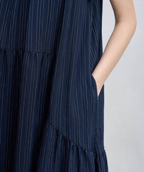 tageechita(タジチタ)の「【tageechita】ストライプテクスチャーキャミワンピース(ワンピース・レディース・ネイビー・L/M/S)」の10枚目の写真