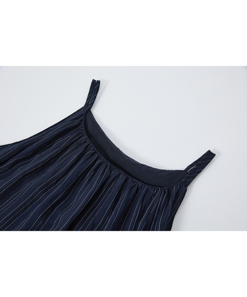 tageechita(タジチタ)の「【tageechita】ストライプテクスチャーキャミワンピース(ワンピース・レディース・ネイビー・L/M/S)」の3枚目の写真