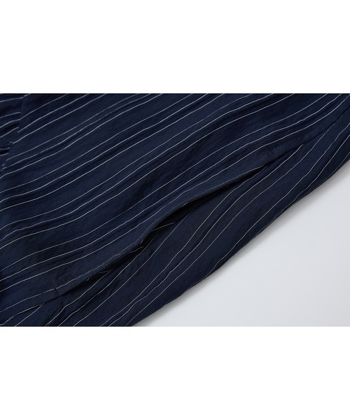 tageechita(タジチタ)の「【tageechita】ストライプテクスチャーキャミワンピース(ワンピース・レディース・ネイビー・L/M/S)」の4枚目の写真