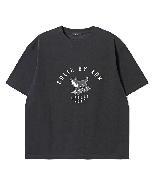 ADHOC（アドホック）の「ユニセックス コリー スケートボード アートワーク Tシャツ (4 COLOR) (HC6STA5)（Tシャツ/カットソー・メンズ・ライトベージュ/オフホワイト/チャコールグレー/ブラック・90/95/100/105）」の3枚目の写真