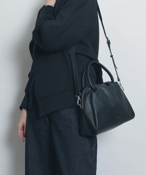 YArKA（ヤーカ）の「【YArKA/ヤーカ】real leather sharp & soft mix nuance boston bag M [sas2] / 直曲線のニュアンスボストンバッグ（ハンドバッグ・レディース・ブラック・FREE）」の18枚目の写真