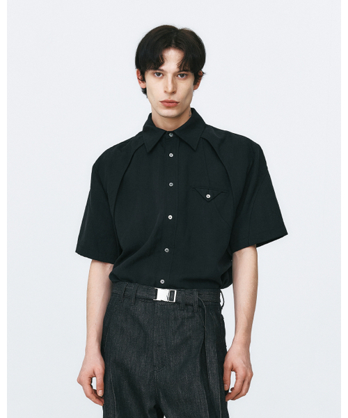 SYNQIA(シンキア)の「カーブドパネルハーフスリーブシャツドライブラック(シャツ/ブラウス・メンズ・その他・SMALL/MEDIUM/LARGE)」の1枚目の写真