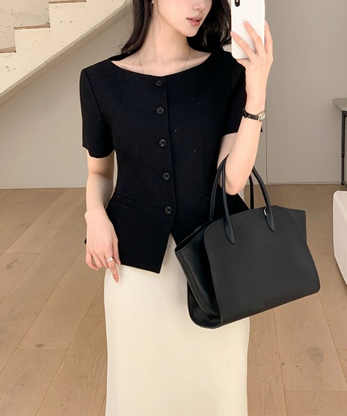 Girly Doll(ガーリードール)の「ノーカラーペプラム半袖ジャケット(カーディガン/ボレロ・レディース・ベージュ/ブラック・L/M)」の9枚目の写真