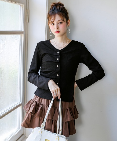 alotta(アロッタ)の「【Corie】タックギャザードレープデザイントップス(Tシャツ/カットソー・レディース・ブラック/ピンク/アイボリー・M/L)」の17枚目の写真
