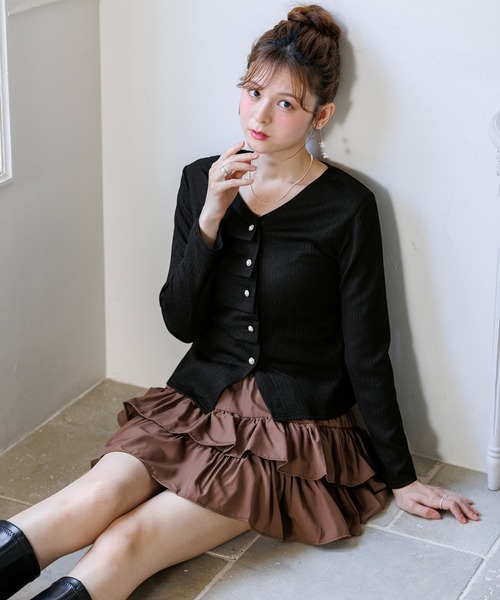 alotta(アロッタ)の「【Corie】タックギャザードレープデザイントップス(Tシャツ/カットソー・レディース・ブラック/ピンク/アイボリー・M/L)」の21枚目の写真