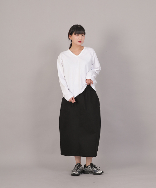SAINTCREW(セントクルー)の「オーバーサイズソフトVネック長袖TシャツCVL-8A20ホワイト(Tシャツ/カットソー・レディース・その他・FREE)」の8枚目の写真