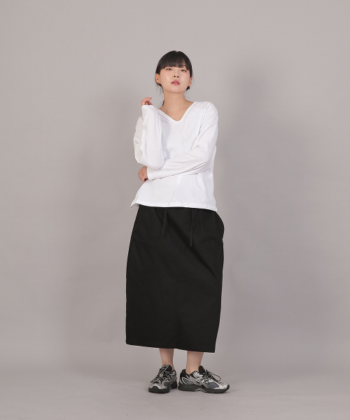 SAINTCREW(セントクルー)の「オーバーサイズソフトVネック長袖TシャツCVL-8A20ホワイト(Tシャツ/カットソー・レディース・その他・FREE)」の11枚目の写真