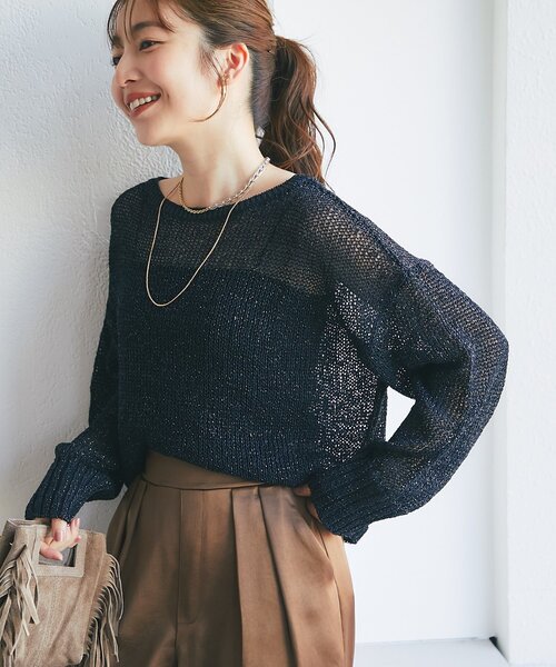 La boutique BonBon(ラブティックボンボン)の「【ロングシーズンおすすめ】ラメ天竺針抜ニット(ニット/セーター・レディース・ゴールド/ピンク/ネイビー・FREE)」の5枚目の写真
