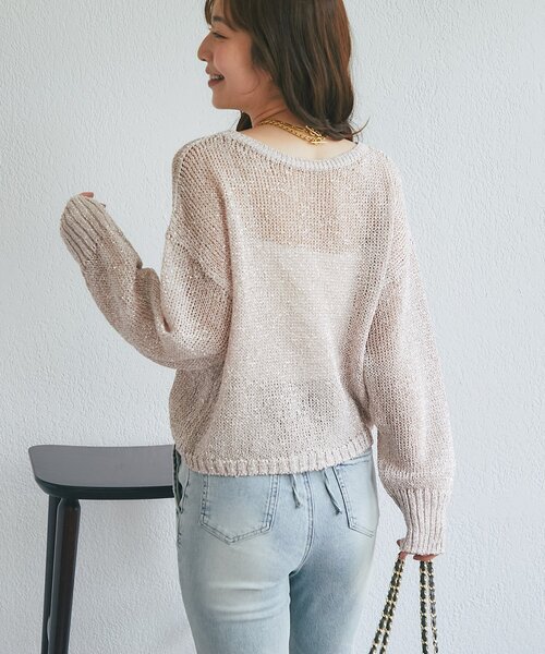 La boutique BonBon(ラブティックボンボン)の「【ロングシーズンおすすめ】ラメ天竺針抜ニット(ニット/セーター・レディース・ゴールド/ピンク/ネイビー・FREE)」の16枚目の写真