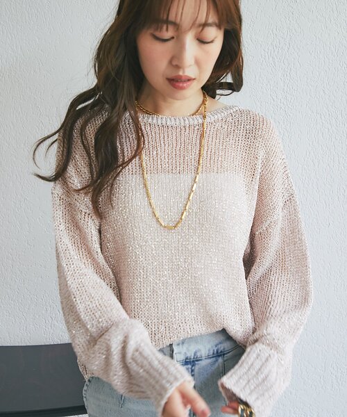 La boutique BonBon(ラブティックボンボン)の「【ロングシーズンおすすめ】ラメ天竺針抜ニット(ニット/セーター・レディース・ゴールド/ピンク/ネイビー・FREE)」の17枚目の写真