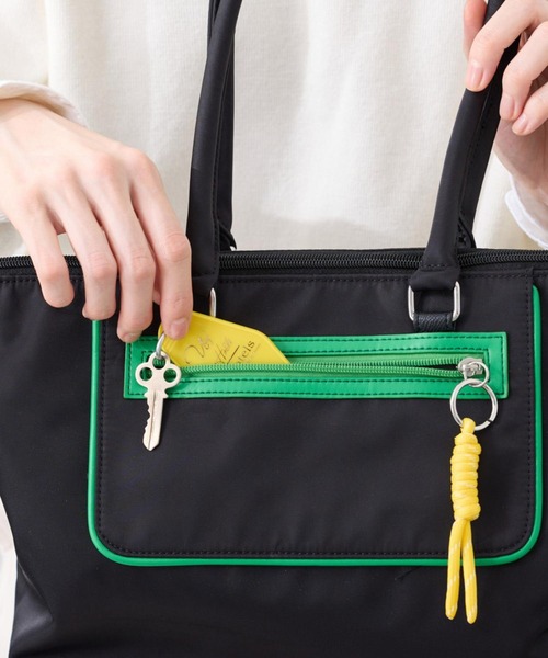 ROOTOTE（ルートート）の「ルートート / トートバッグ A4 横型 ナイロン 軽量 通勤 通学 パイピング SC.ミディアム.パイピング_カラー-A（トートバッグ・レディース・ネイビー/ブラウン/カーキ/ブラック・FREE）」の16枚目の写真