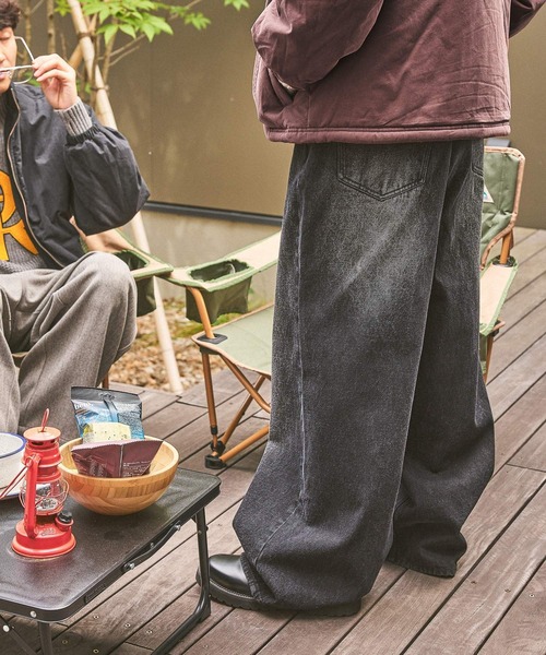 niko and...(ニコアンド)の「ゆるダボヴィンテージデニム(その他パンツ・メンズ・ブラック/ブルー・BIG(L)/MEDIUM)」の4枚目の写真