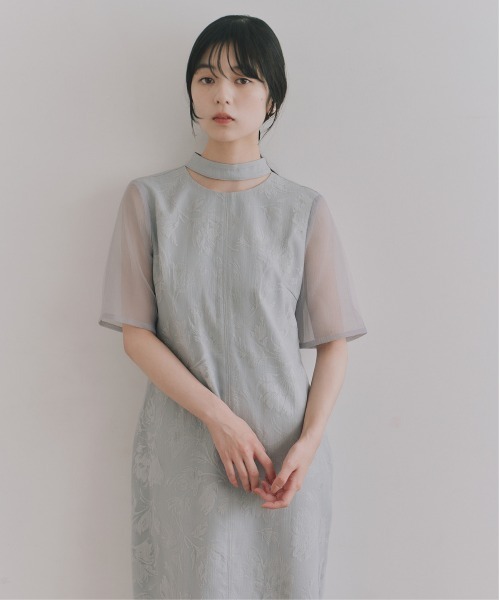kaene(カエン)の「ニュアンスフロッキードレス 【結婚式 二次会 同窓会 成人式 パーティードレス】(ドレス・レディース・ブルーグレー/ブラック・L/M)」の14枚目の写真