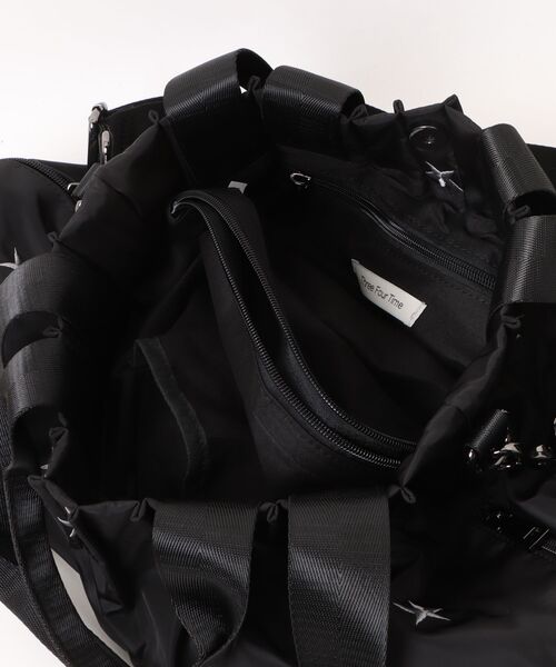 Three Four Time(スリーフォータイム)の「星刺繍3WAYBAG(トートバッグ・レディース・ブラック・FREE)」の4枚目の写真