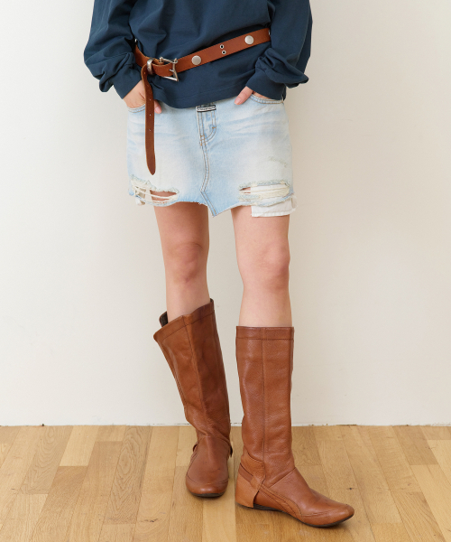 THEVINYLHOUSE（ザバイニルハウス）の「UNBALANCE MICRO DENIM SKIRT (W) LIGHT BLUE（スカート・レディース・その他・SMALL）」の3枚目の写真