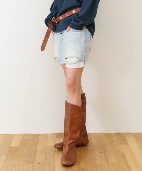 THEVINYLHOUSE（ザバイニルハウス）の「UNBALANCE MICRO DENIM SKIRT (W) LIGHT BLUE（スカート・レディース・その他・SMALL）」の4枚目の写真