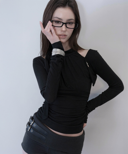 DAMIO(ダミオ)の「Layered Scarf Shirring Top (Black)(Tシャツ/カットソー・レディース・その他・FREE)」の1枚目の写真