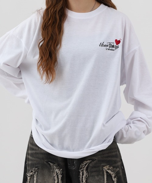 FUNALIVE(ファンアライブ)の「ゆったり ワンポイント刺繍 ロングスリーブT(Tシャツ/カットソー・メンズ・ホワイト系3/ブラック系2/ブラック系4/グレー系1/ブラック系3/ホワイト系4/ピンク系1/ブラック系1/ホワイト系2/ブラック系5/ブラック系6/ホワイト系1/ダークグリーン系1・M/L)」の2枚目の写真