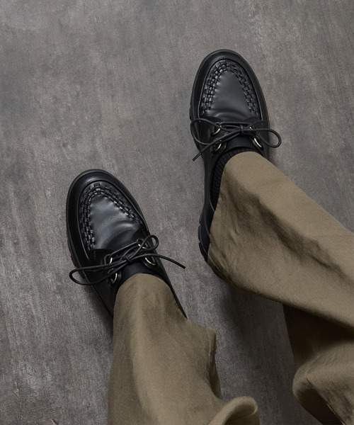 PADRONE(パドローネ)の「PADRONE パドローネ / INTERLACE SHOES with 884C Vibram 884Cビブラムソールレザーモカシンシューズ / PU8840-2012(ブーツ・メンズ・ブラック・43/42/41/40)」の3枚目の写真