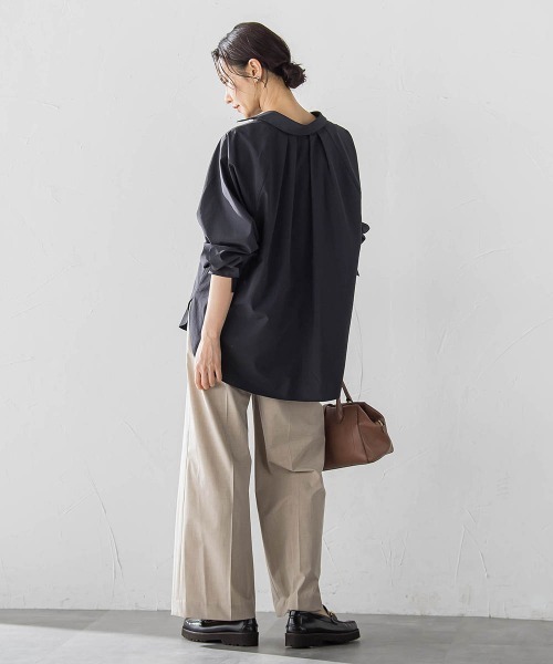 LAUTREAMONT(ロートレアモン)の「≪着こなし自由自在≫マルーデコットンタイプライターブラウス(シャツ/ブラウス・レディース・キャメル/ホワイト/ブラック/グリーン・9号)」の14枚目の写真