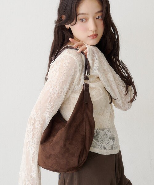 Kastane（カスタネ）の「【10.15(木)11:00発売/WEB限定】トグルワンハンドルBAG（ショルダーバッグ・レディース・ダークブラウン/ベージュ/ブラック・FREE）」の2枚目の写真