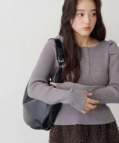 Kastane（カスタネ）の「【10.15(木)11:00発売/WEB限定】トグルワンハンドルBAG（ショルダーバッグ・レディース・ダークブラウン/ベージュ/ブラック・FREE）」の4枚目の写真
