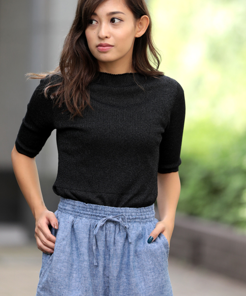 Denime（ドゥニーム）の「フリルネックニット（ニット/セーター・レディース・ピンク/グレー系その他/ブラック/オフホワイト・FREE）」の3枚目の写真