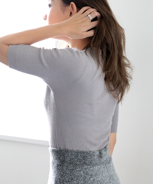 Denime（ドゥニーム）の「フリルネックニット（ニット/セーター・レディース・ピンク/グレー系その他/ブラック/オフホワイト・FREE）」の11枚目の写真