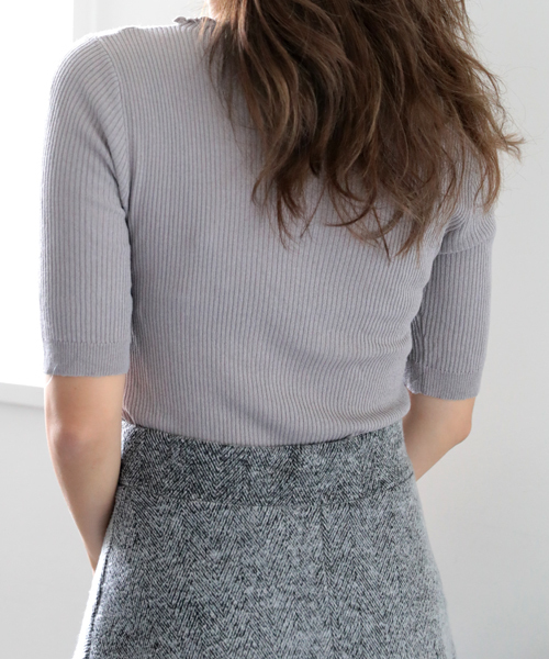 Denime（ドゥニーム）の「フリルネックニット（ニット/セーター・レディース・ピンク/グレー系その他/ブラック/オフホワイト・FREE）」の12枚目の写真