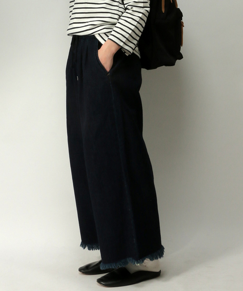 LBC(エルビーシー)の「デニムイージーパンツ (デニムパンツ・レディース・ブルー/ネイビー・LARGE/MEDIUM)」の2枚目の写真