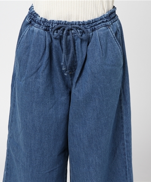LBC(エルビーシー)の「デニムイージーパンツ (デニムパンツ・レディース・ブルー/ネイビー・LARGE/MEDIUM)」の6枚目の写真