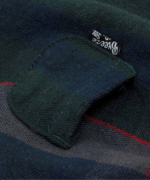 BREEZE(ブリーズ)の「男の子着せ込み風カバーオール(ロンパース・キッズ・レッド/グリーン・70/80)」の4枚目の写真