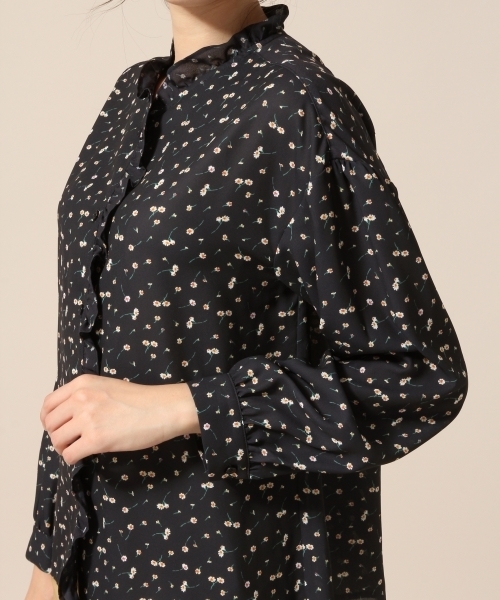 LOWRYS FARM(ローリーズファーム)の「ハナガラフリルブラウス 784930(シャツ/ブラウス・レディース・ライラック/ブラック/オフホワイト・LARGE/MEDIUM)」の8枚目の写真