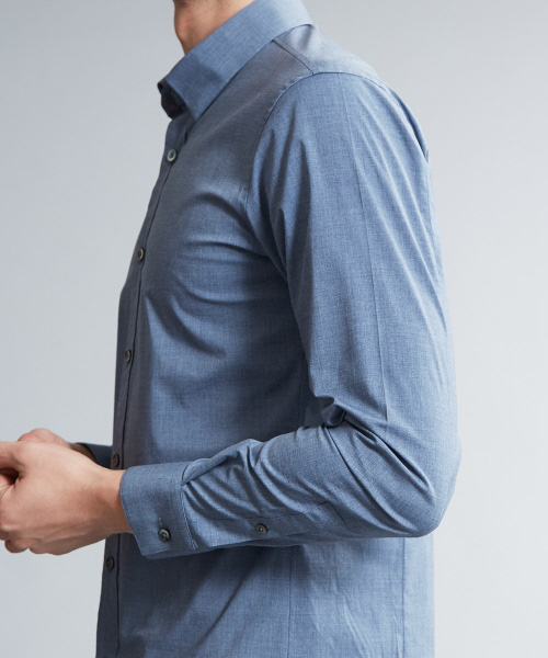 5351 POUR LES HOMMES（ゴーサンゴーイチプールオム）の「ライトストレッチブロードシャツ（シャツ/ブラウス・メンズ・ブラック/オフホワイト/インディゴブルー・44/46/48/50）」の9枚目の写真