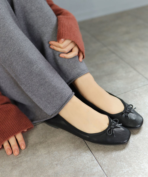 SESTO（セスト）の「スクエアトゥバレエシューズ（バレエシューズ・レディース・ブラック/シルバー/ゴールド/アイボリー/カモフラージュ/ブラック系その他/レオパード/パイソン/ブラウン系その他/チェック・22.5cm/23.5cm/24.5cm/25.5cm/23.0cm/24.0cm/22.0cm）」の3枚目の写真