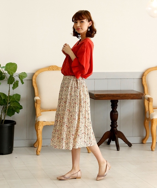 VIVIAN(ヴィヴィアン)の「ポインテッドトゥレーザーカットフラットパンプス(パンプス・レディース・その他25/シルバー系その他7/クリアブルー/グレー系その他4/エメラルド/その他8/レッド系その他6/シルバー系その他2/ブラック系その他・22.5/23/24.5/25/24/23.5)」の18枚目の写真