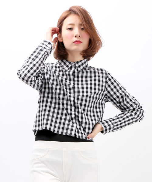 WEGO（ウィゴー）の「WEGO/柄クロップドシャツ（シャツ/ブラウス・レディース・ブラック/ブルー/ブルー系その他/レッド/その他1・FREE）」の2枚目の写真