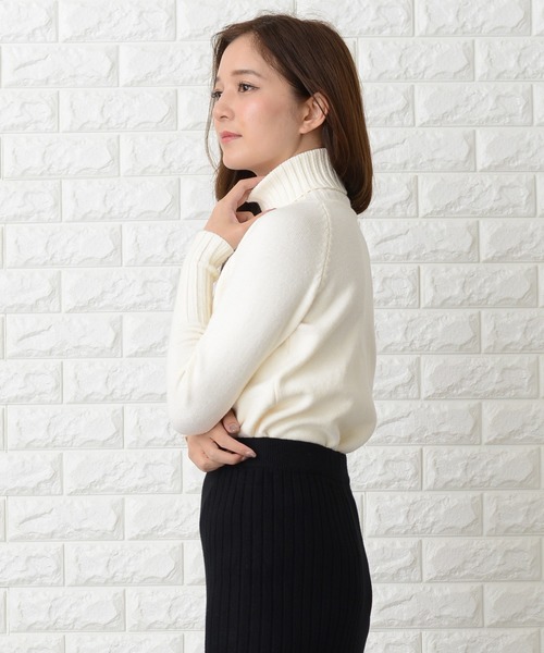 DAYRA（デイラ）の「リブ袖タートルネックニットセーター（ニット/セーター・レディース・ブラック/ベージュ/ライトブラウン/ホワイト/杢グレー・FREE/XL）」の10枚目の写真