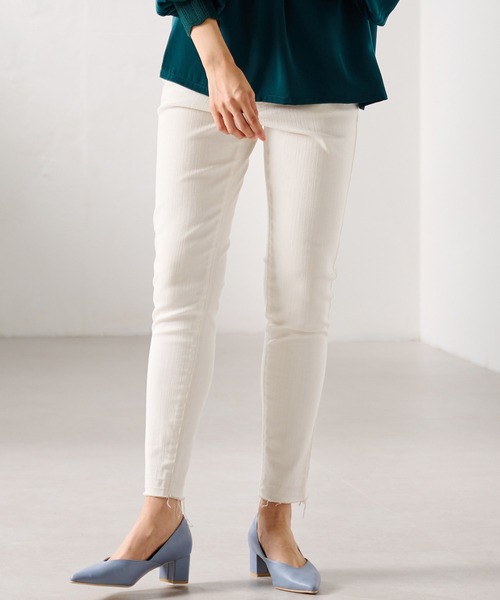 RANAN（ラナン）の「裾カットオフデザインスキニーデニム（デニムパンツ・レディース・オフホワイト/インディゴブルー/グレー・61/64/67/70/73）」の14枚目の写真